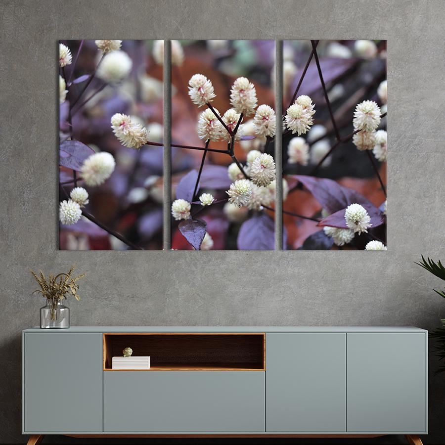 Картина на холсте триптих Ветка с белыми пушистыми цветами 156x100 см (870-31)