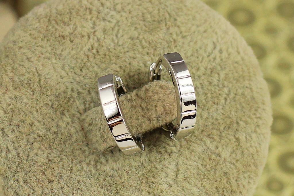 Серьги Xuping Jewelry Ребристые колечки 1,5 см Серебристый (34838815) Серьги Xuping Jewelry Ребристые колечки 1,5 см Серебристый (34838815)