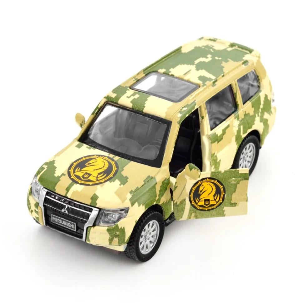 Машинка инерционная TechnoDrive Mitsubishi Pajero 47 ОМБр Магура Шевроны Героев (IM-176-M-462)