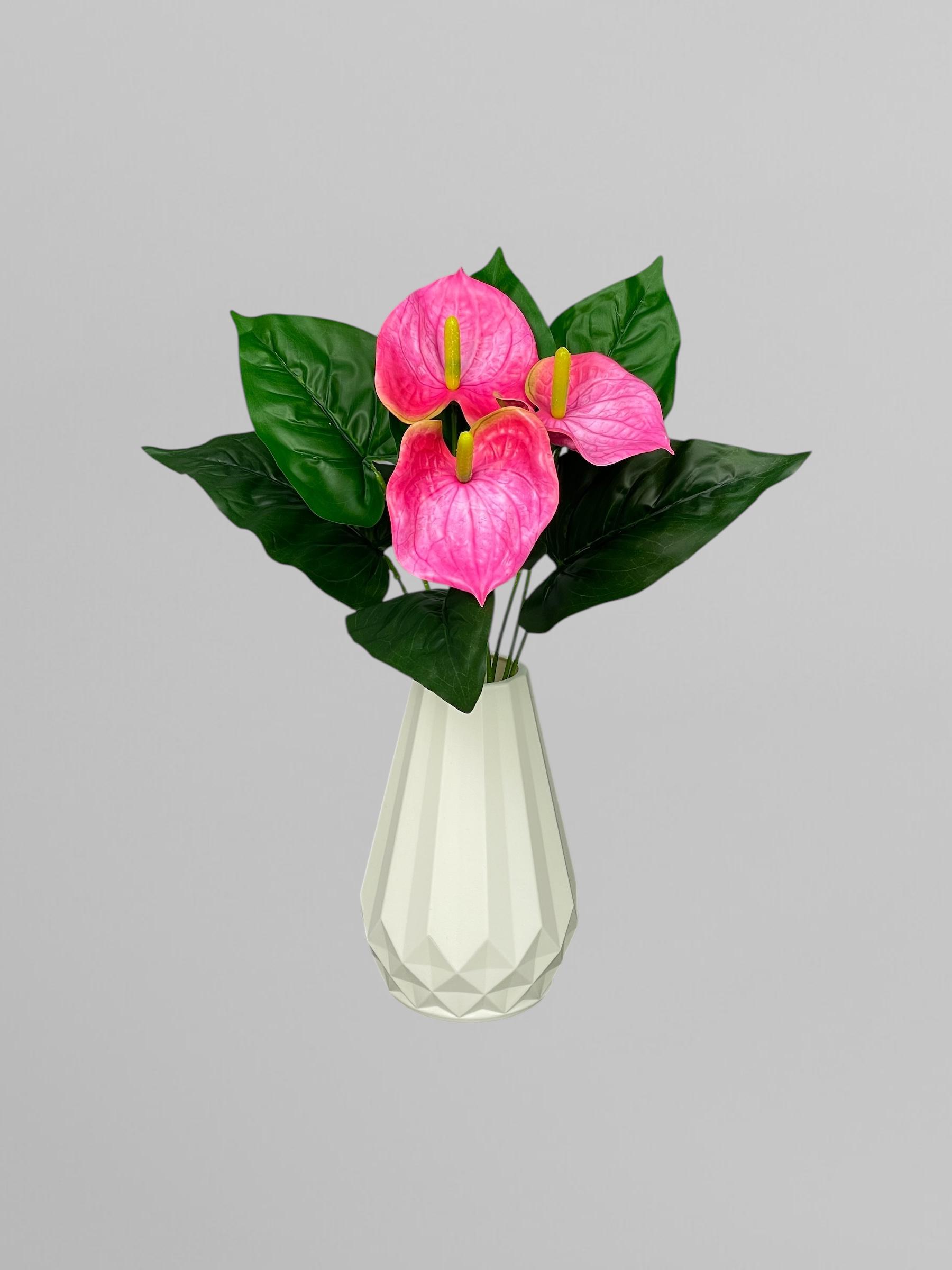 Искусственный антуриум букет 3 цветка 32 см Ярко-розовый (К13109) - фото 2 Искусственный антуриум букет 3 цветка 32 см Ярко-розовый (К13109) - фото 2