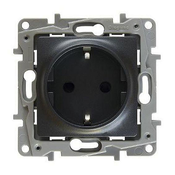 Розетка 220В Legrand 672622 Etika пластиковая с заземлением Schuko без защитной крышки со шторками для врезного монтажа Антрацитовый