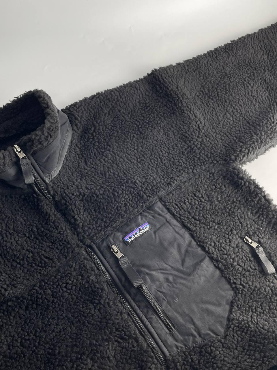 Куртка флісова Patagonia Classic Retro-X Jacket L чорний (41853) - фото 5 Куртка флісова Patagonia Classic Retro-X Jacket L чорний (41853) - фото 5