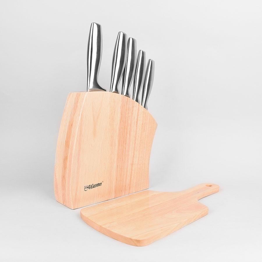 Набор ножей Maestro с разделочной доской 7 пр. (7128a1c8) Набор ножей Maestro с разделочной доской 7 пр. (7128a1c8)