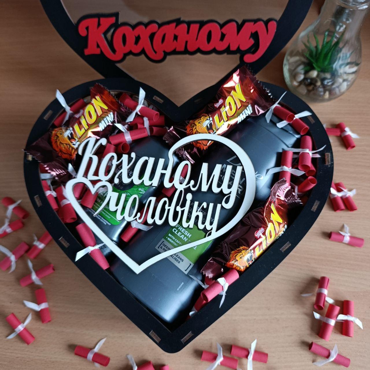 Подарочный бокс для парня с конфетами и косметикой (ar353)