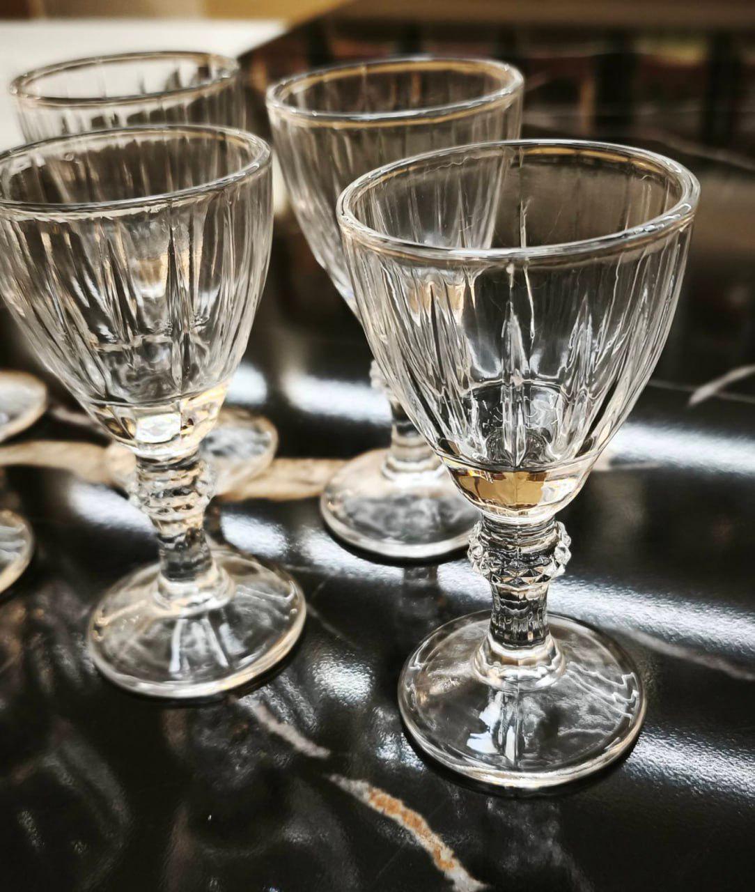 Набор рюмок на ножках Страйп 50 мл 6 шт. Прозрачный (102-893) - фото 4 Набор рюмок на ножках Страйп 50 мл 6 шт. Прозрачный (102-893) - фото 4