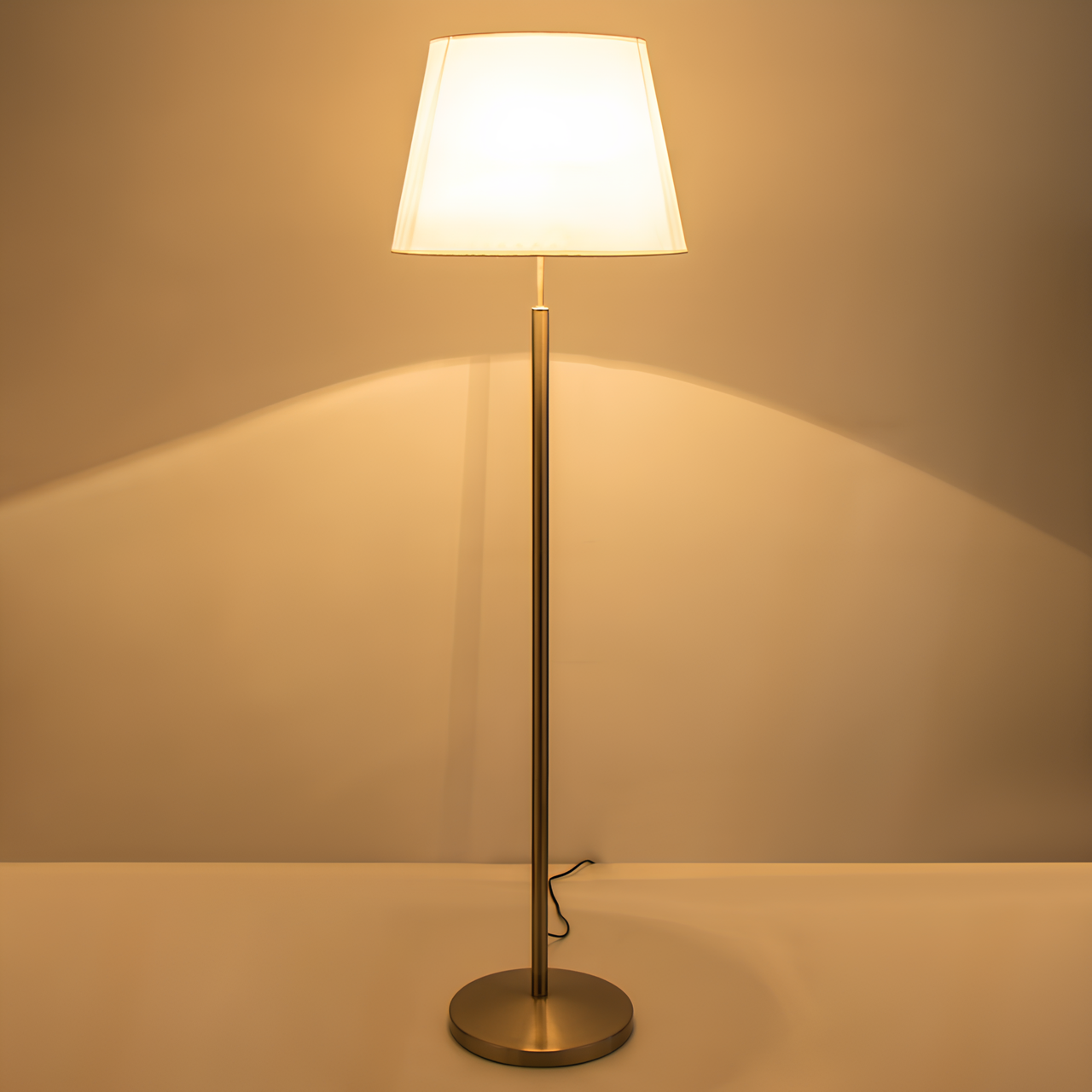 Торшер Svet с плиссированным абажуром под лампу Е27 Сатиновый/Белый (SWT-3510/BASE+SHADE SN) - фото 7 Торшер Svet с плиссированным абажуром под лампу Е27 Сатиновый/Белый (SWT-3510/BASE+SHADE SN) - фото 7