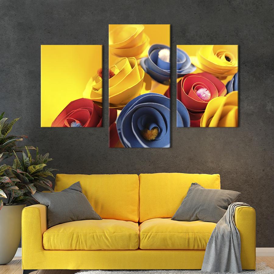 Картина на холсте триптих Спиральные бутоны роз 96x60 см (832-32)