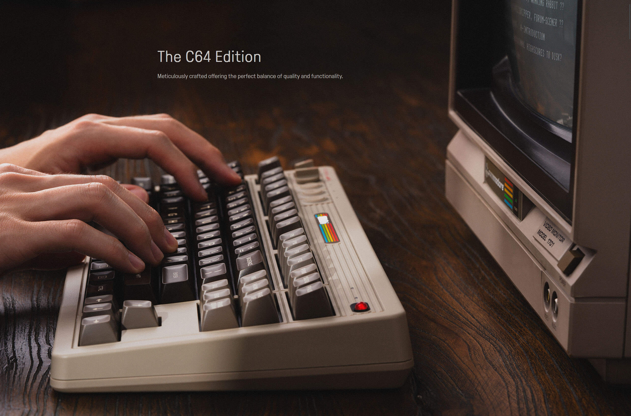 Клавіатура ретро бездротова механічна 8BitDo C64 Edition - фото 2 Клавіатура ретро бездротова механічна 8BitDo C64 Edition - фото 2