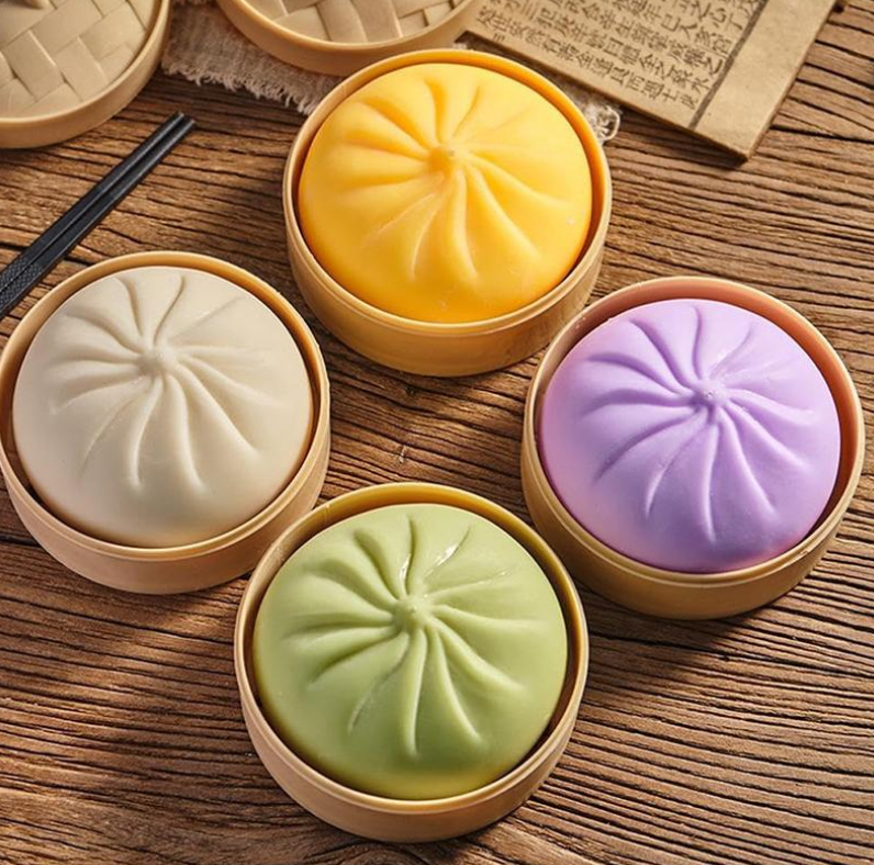 Іграшка антистрес сквіш Dumpling Пельмень 10 см випадковий колір (арт EPC15853M)