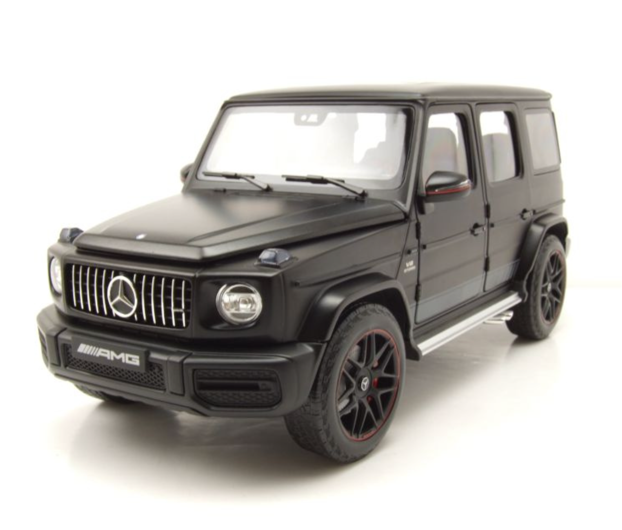 Модель автомобиля Minichamps 1:18 Mercedes-Benz AMG G63 2020 First Edition Matt Black (110037064)