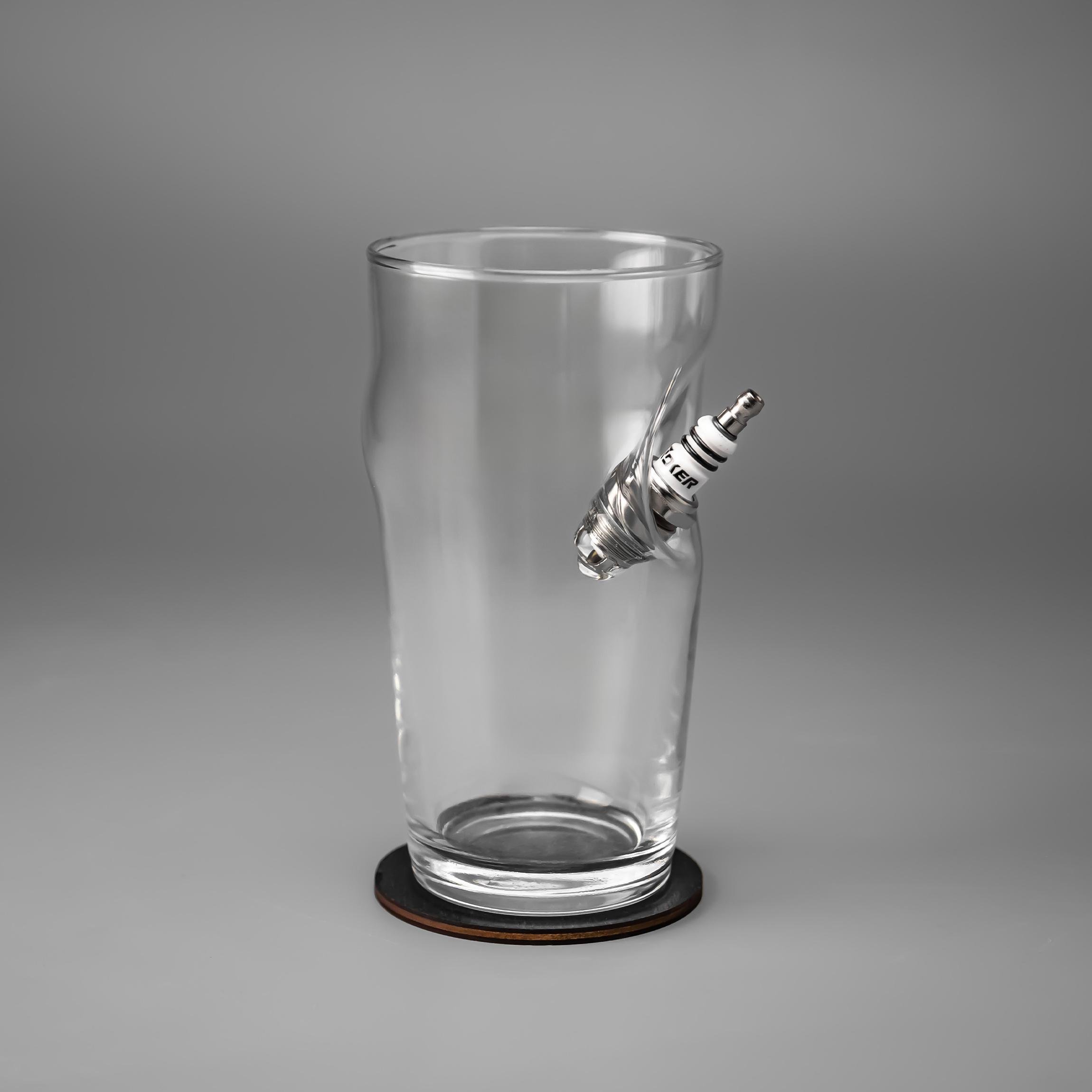 Бокал для пива с автомобильной свечой VSKLO 500 мл (19483913)