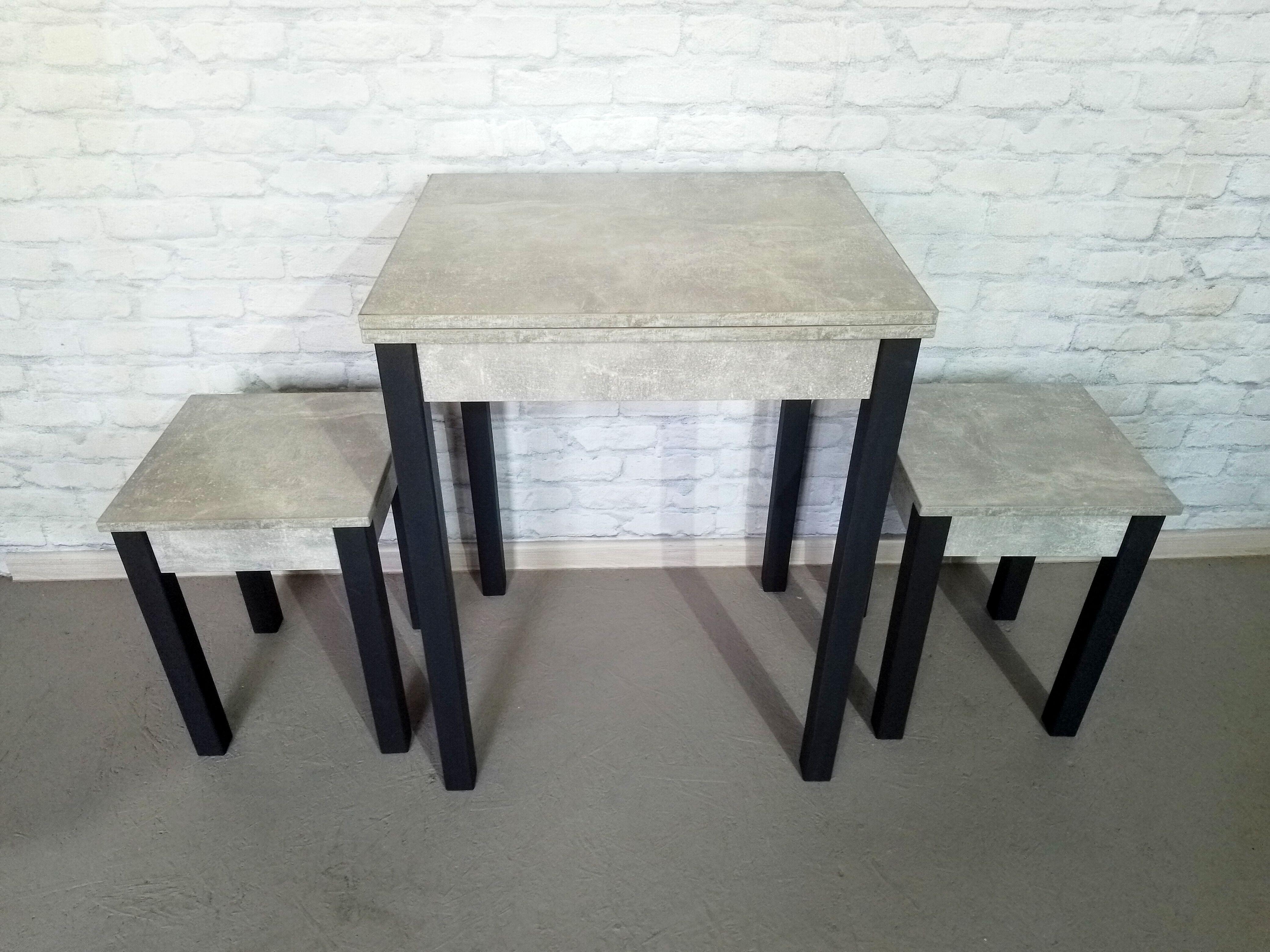 Обеденный стол и 2 табурета Смарт раскладной/ножки деревянные 60х50х75 см/34х34х45 см Бетон/Графитовый (0024) - фото 2 Обеденный стол и 2 табурета Смарт раскладной/ножки деревянные 60х50х75 см/34х34х45 см Бетон/Графитовый (0024) - фото 2