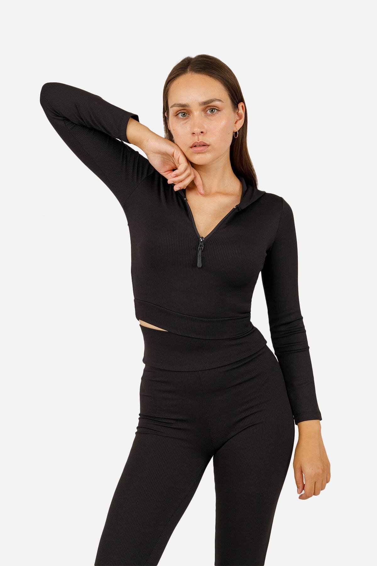 Футболка з довгим рукавом жіноча ЦБ-00256335 р. 46 Чорний (SKT001009904) Футболка з довгим рукавом жіноча ЦБ-00256335 р. 46 Чорний (SKT001009904)