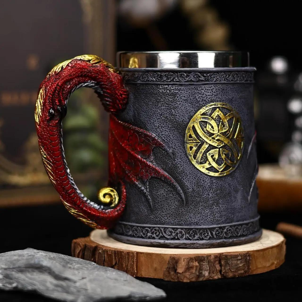 Бокал для пива Красный дракон в средневековом скандинавском стиле из нержавеющей стали 600 мл (D-0028) - фото 5 Бокал для пива Красный дракон в средневековом скандинавском стиле из нержавеющей стали 600 мл (D-0028) - фото 5