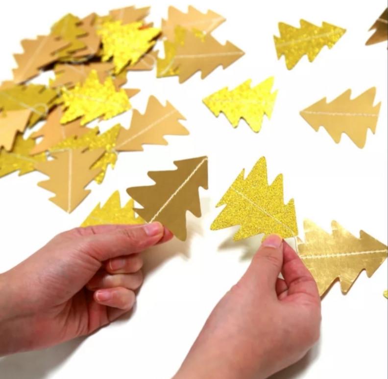 Гірлянда новорічна Ялинки на нитці 4 м x 7 см Золотистий (346/5) - фото 2 Гірлянда новорічна Ялинки на нитці 4 м x 7 см Золотистий (346/5) - фото 2