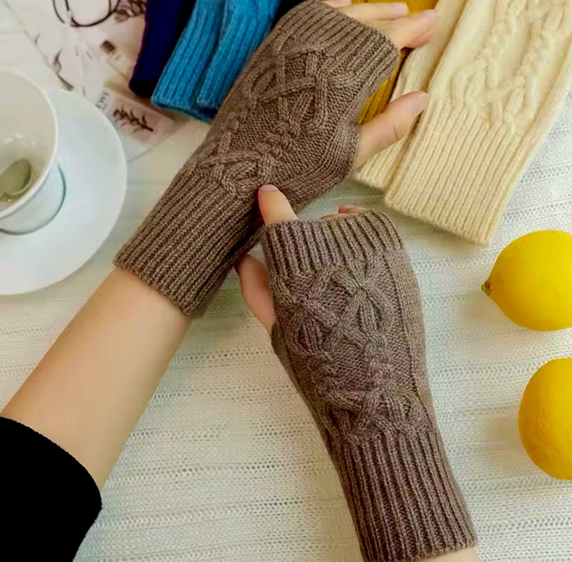 Перчатки митенки Wuke без пальцев вязаные one size Коричневый - фото 2 Перчатки митенки Wuke без пальцев вязаные one size Коричневый - фото 2