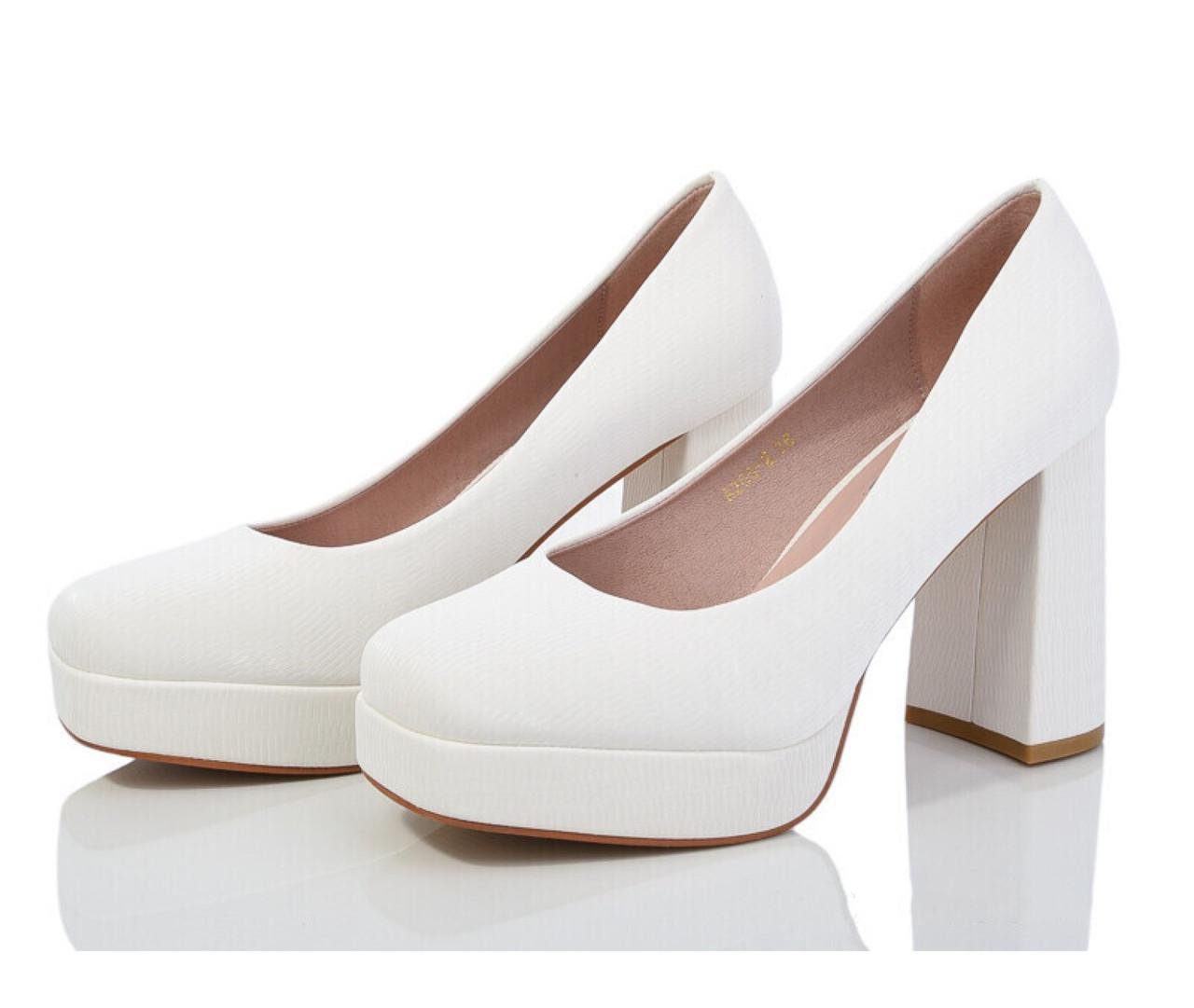 Туфлі жіночі Loretta р. 40 Білий (A2052)