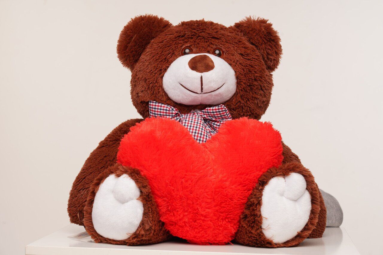 Медведь с сердечком Yarokuz Джимми 90 см Шоколадный (358)