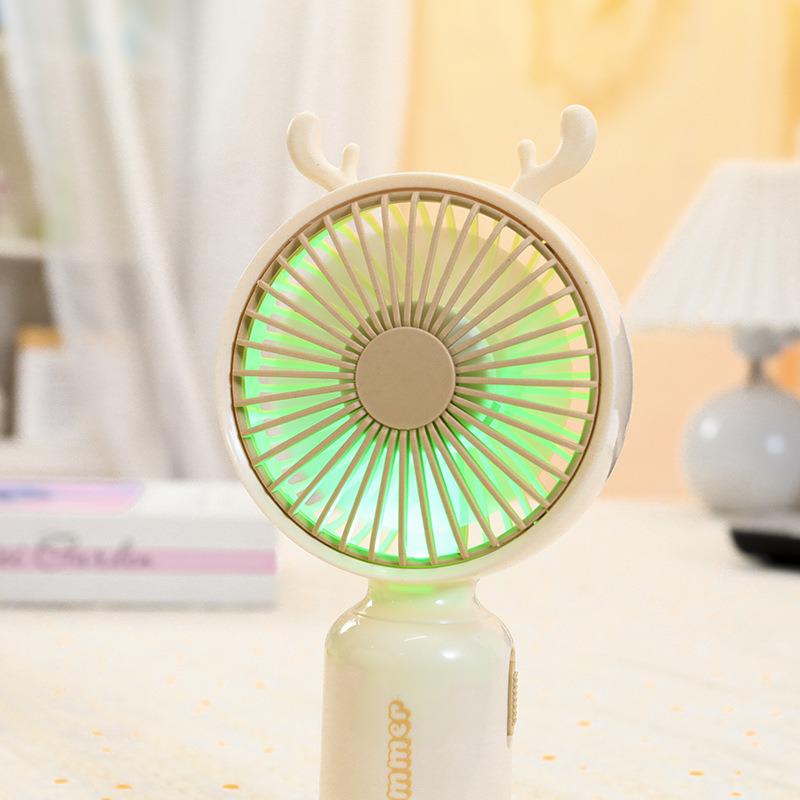 Портативный вентилятор с рожками Олень на аккумуляторе и USB Бежевый - фото 4 Портативный вентилятор с рожками Олень на аккумуляторе и USB Бежевый - фото 4