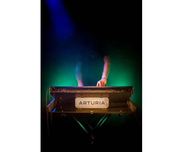 Аналоговый синтезатор Arturia MatrixBrute+Flightcase - фото 4