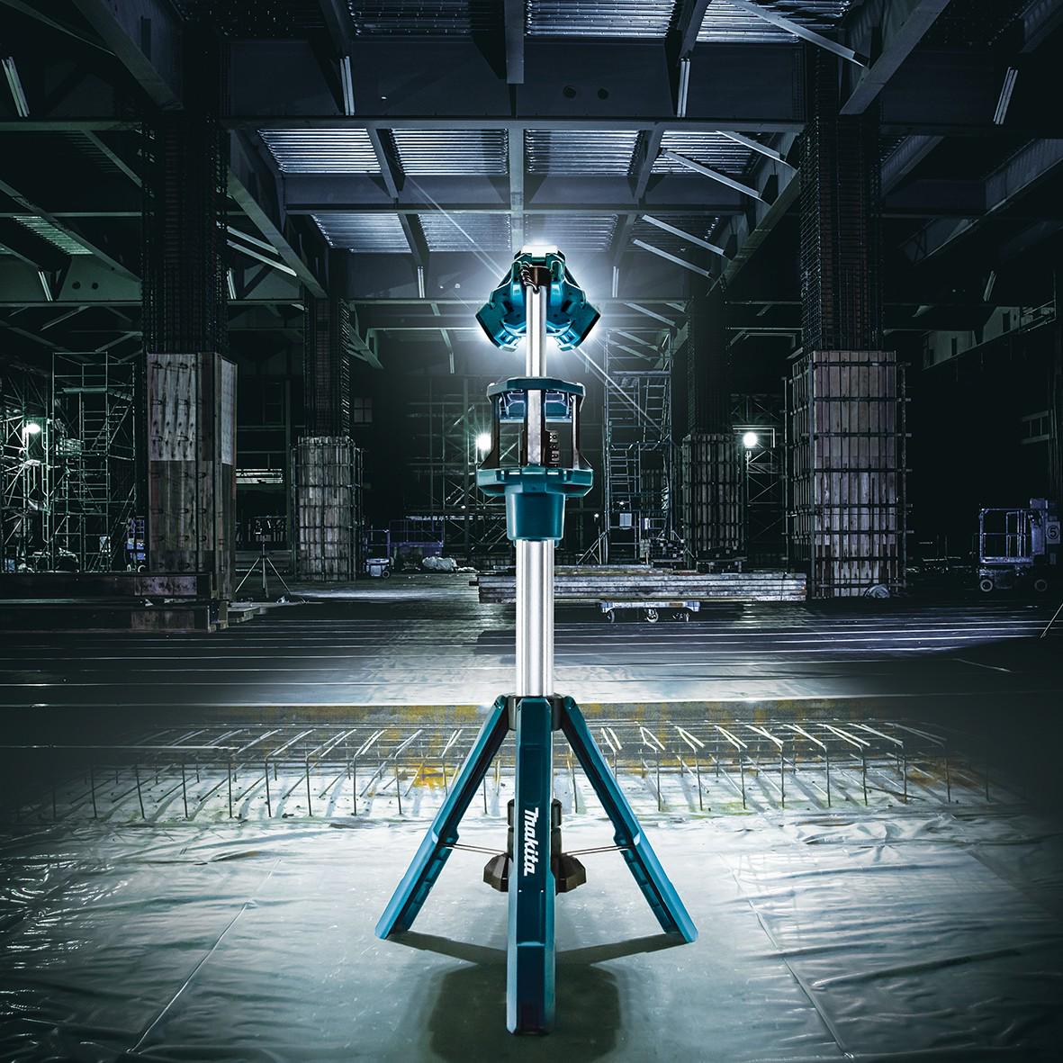 Прожектор світлодіодний акумуляторний Makita DML814 без акумулятора та зарядного пристрою - фото 18 Прожектор світлодіодний акумуляторний Makita DML814 без акумулятора та зарядного пристрою - фото 18