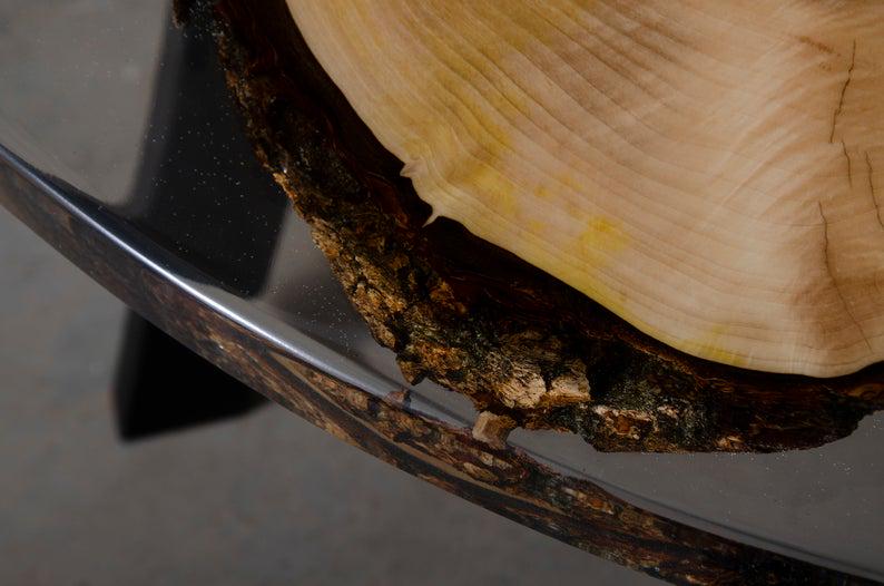 Стол журнальный река Токио дизайнерский круглый из прозрачной эпоксидная смолы и массива ореха 700х480 мм - фото 4 Стол журнальный река Токио дизайнерский круглый из прозрачной эпоксидная смолы и массива ореха 700х480 мм - фото 4