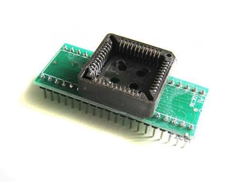 Переходник панелька для микросхем программаторов PLCC44-DIP40 (287106) Переходник панелька для микросхем программаторов PLCC44-DIP40 (287106)