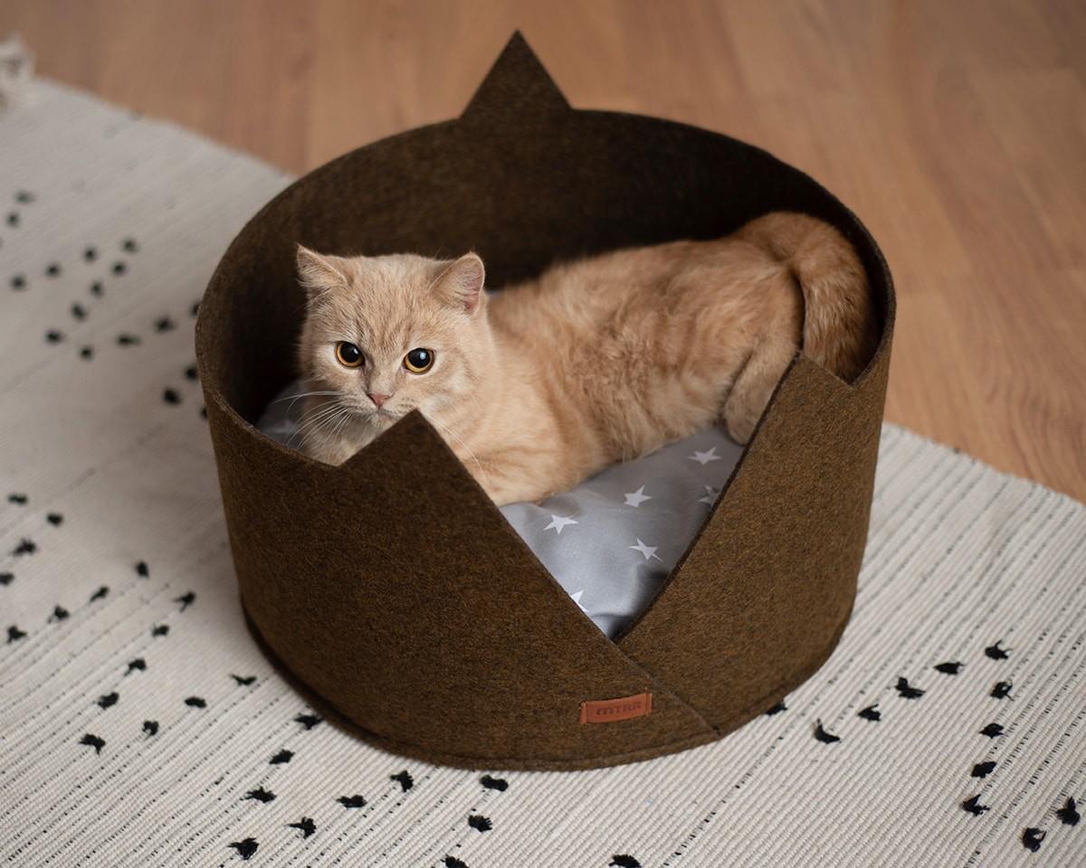 Лежак для кота MYRR Mister Brown из войлока 39х21 см Коричневый