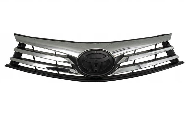 Решетка радиатора AVTM Toyota Corolla 2013-2016 EUR без эмблемы Хром/Черный (187037990)