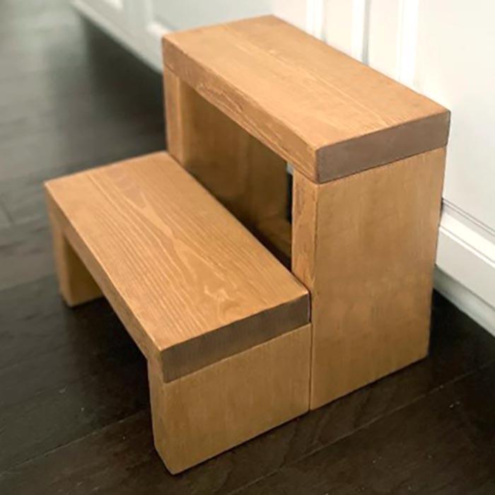 Скамейка-ступенька из дерева Маунтин Сиена (ССТ-002305) Скамейка-ступенька из дерева Маунтин Сиена (ССТ-002305)