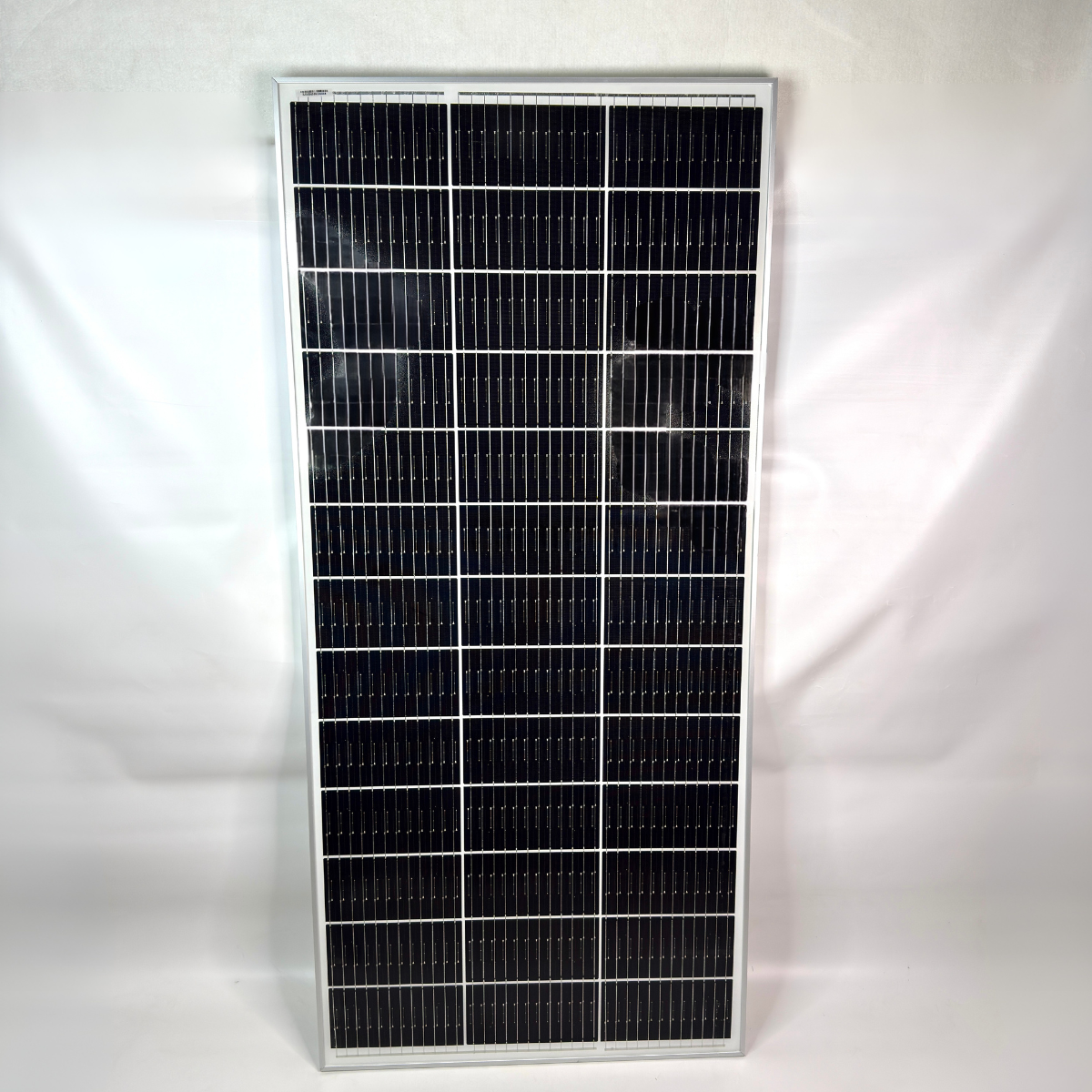 Солнечная панель монокристаллическая Solar Panel портативная 150 Вт (HI-150W) Солнечная панель монокристаллическая Solar Panel портативная 150 Вт (HI-150W)