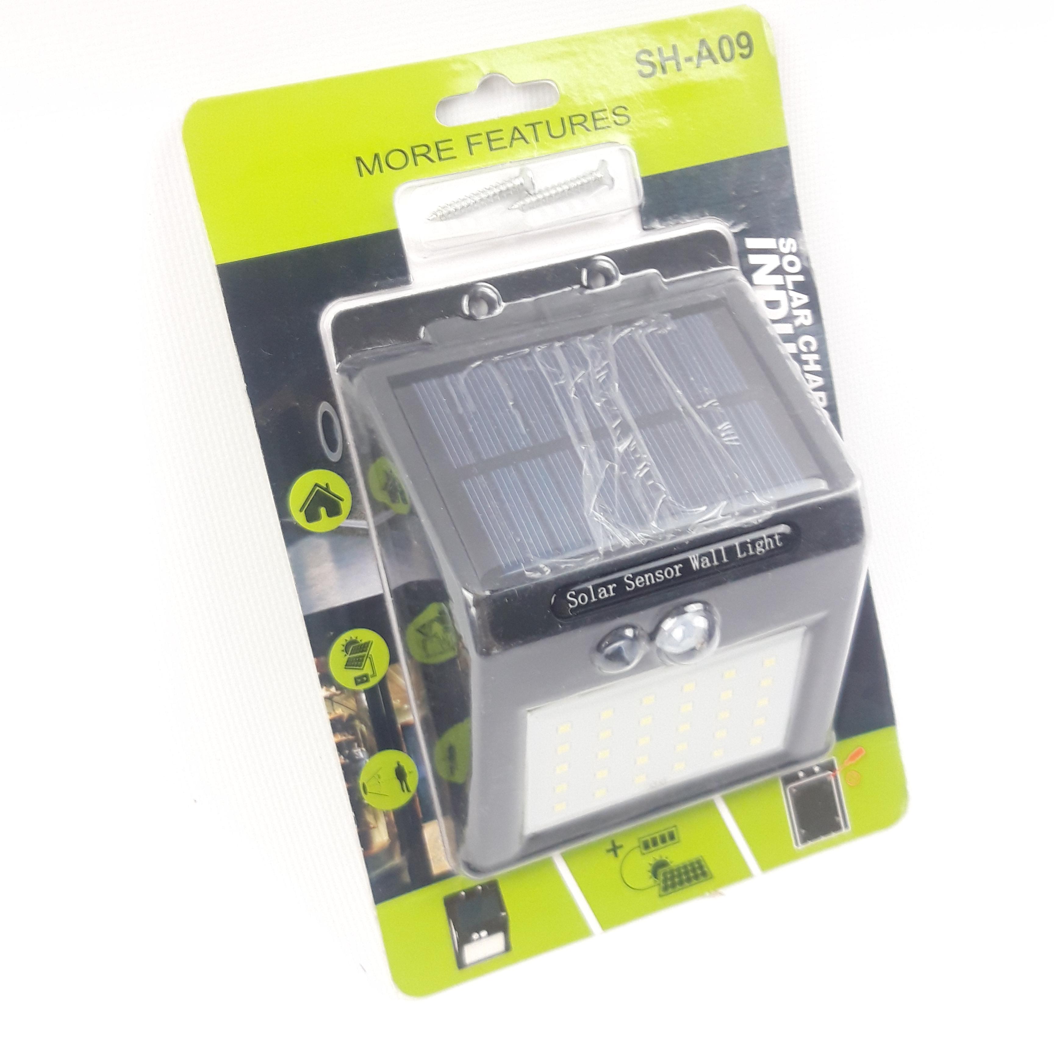 Светильник с датчиком движения CN на солнечной батарее (4123486)