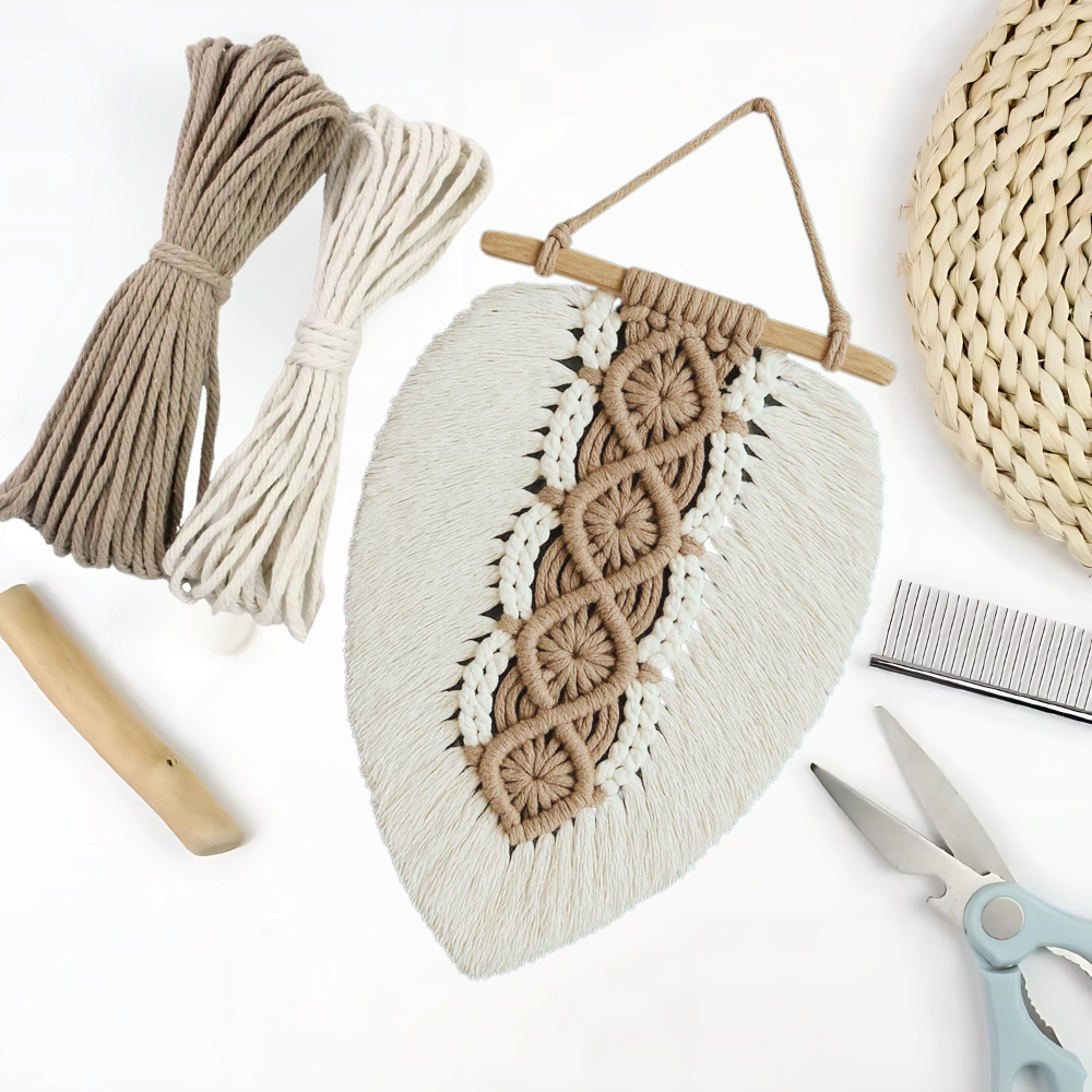 Набір макраме Лист для рукоділля і творчості для ручного в'язання гобелена настінного декору 26х15 см Бежевий