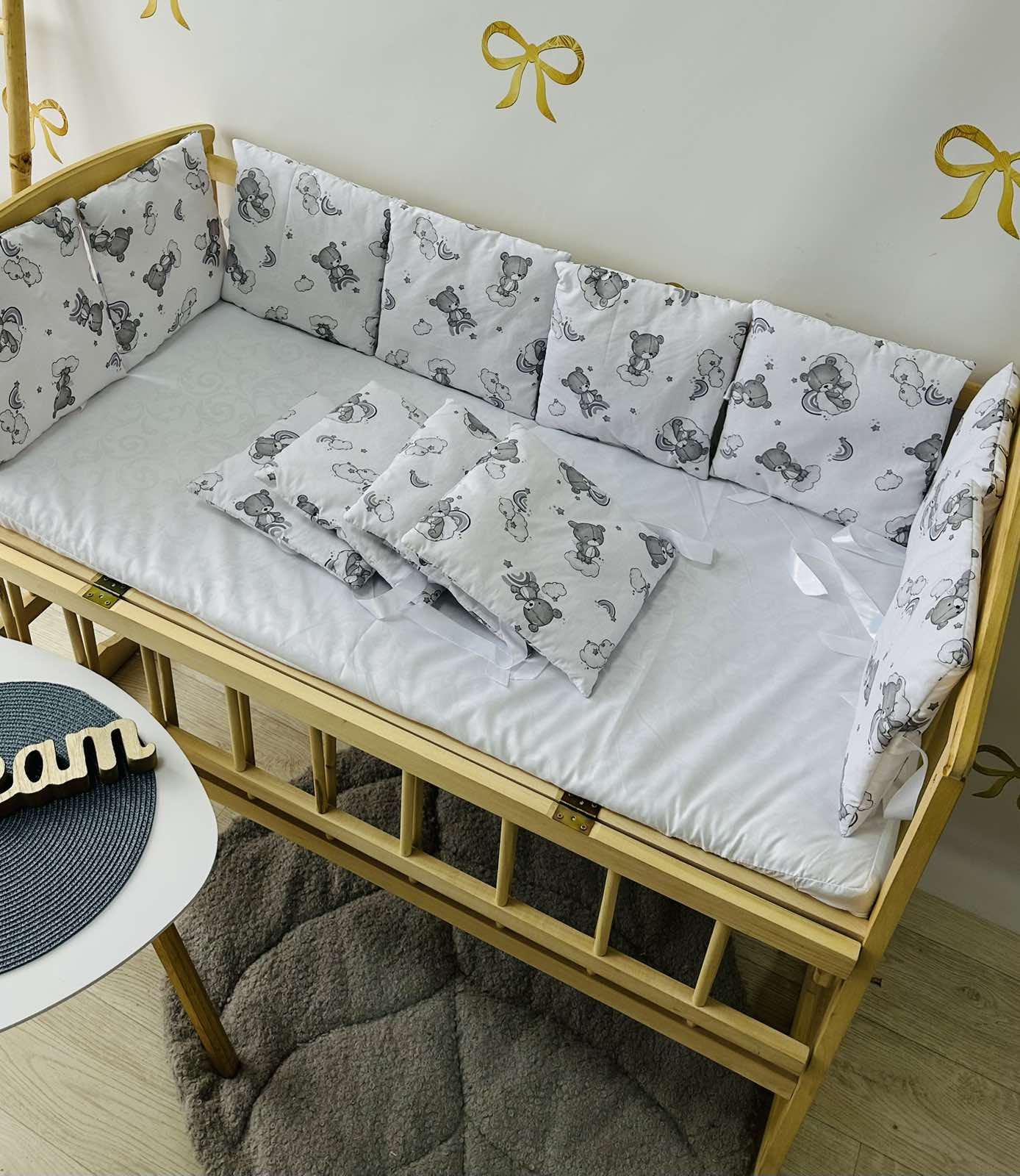 Бортики в кроватку из 12 подушек на 4 стороны 120х60 см (4254) Бортики в кроватку из 12 подушек на 4 стороны 120х60 см (4254)