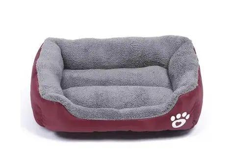 Леженка для кошек и собак S красная (31457702)