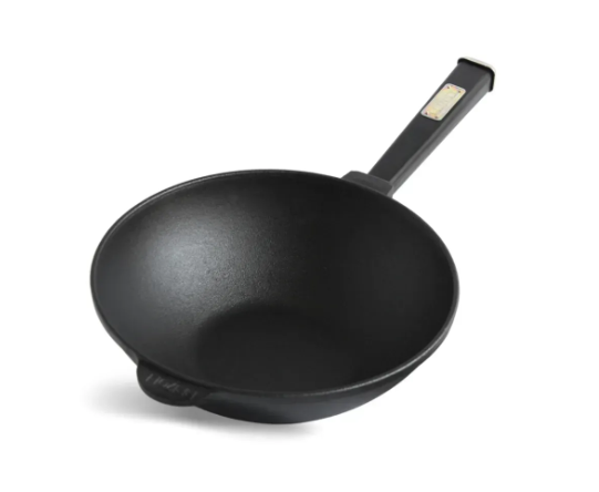 Сковорода чугунная Brizoll WOK с деревянной ручкой и стеклянной крышкой 2,2 л Black (W24HP1-6) - фото 2 Сковорода чугунная Brizoll WOK с деревянной ручкой и стеклянной крышкой 2,2 л Black (W24HP1-6) - фото 2