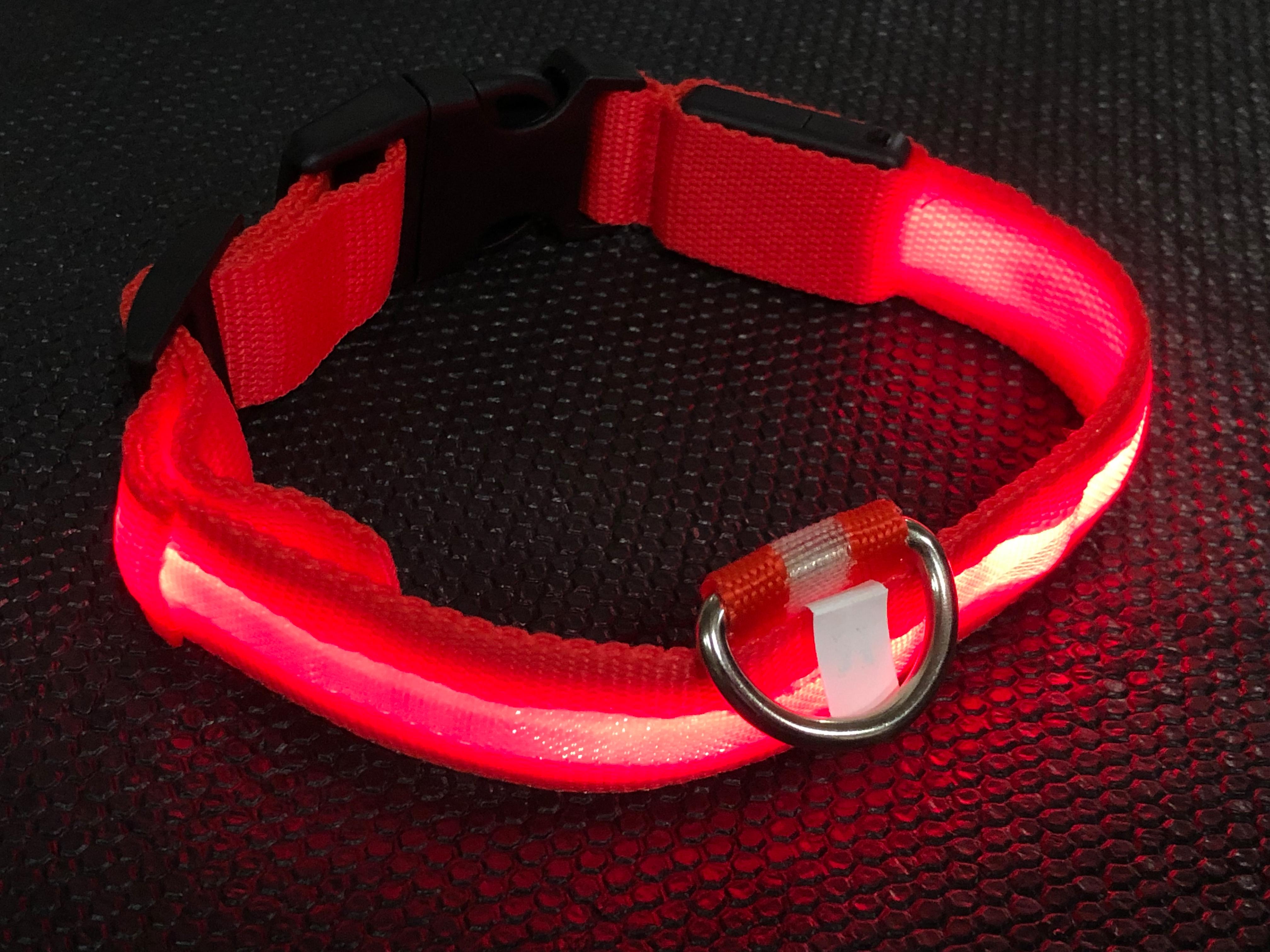 Нашийник з підсвічуванням для собак UFT PET на батарейках 1 LED M Red - фото 3