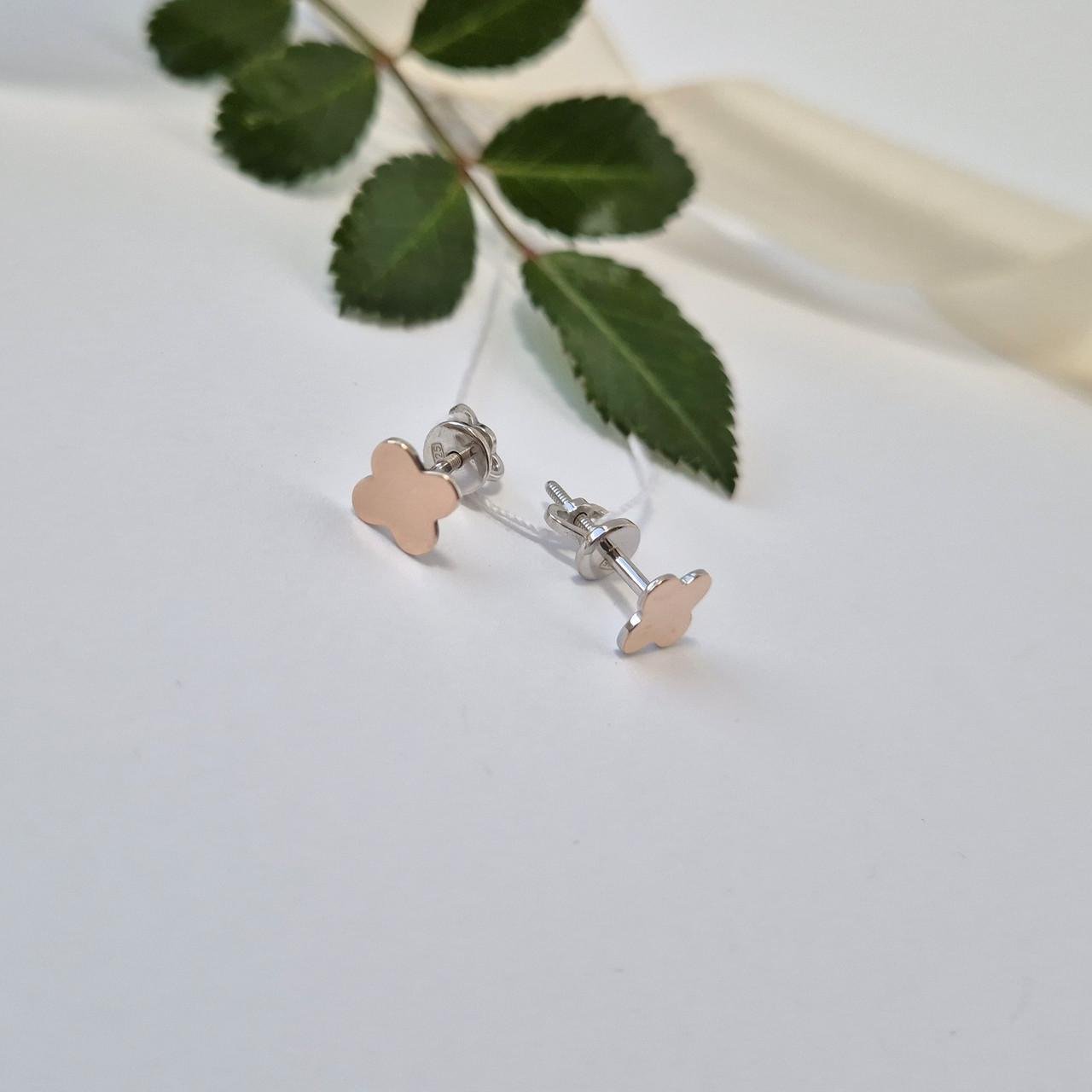 Серьги гвоздики на закрутках клевер с золотой пластиной серебро 925 пробы родированное 1,19 г (959с)