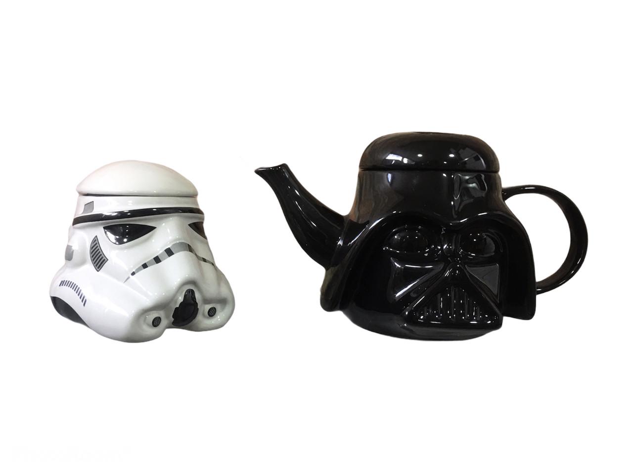 Подарочный набор кружка и заварник с крышкой Star Wars Штурмовик 3D 450/1000 мл Подарочный набор кружка и заварник с крышкой Star Wars Штурмовик 3D 450/1000 мл