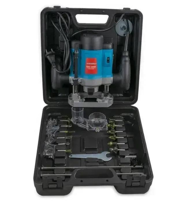 Фрезер VORSKLA ПМЗ 1500К в кейсі з набором фрез Фрезер VORSKLA ПМЗ 1500К в кейсі з набором фрез