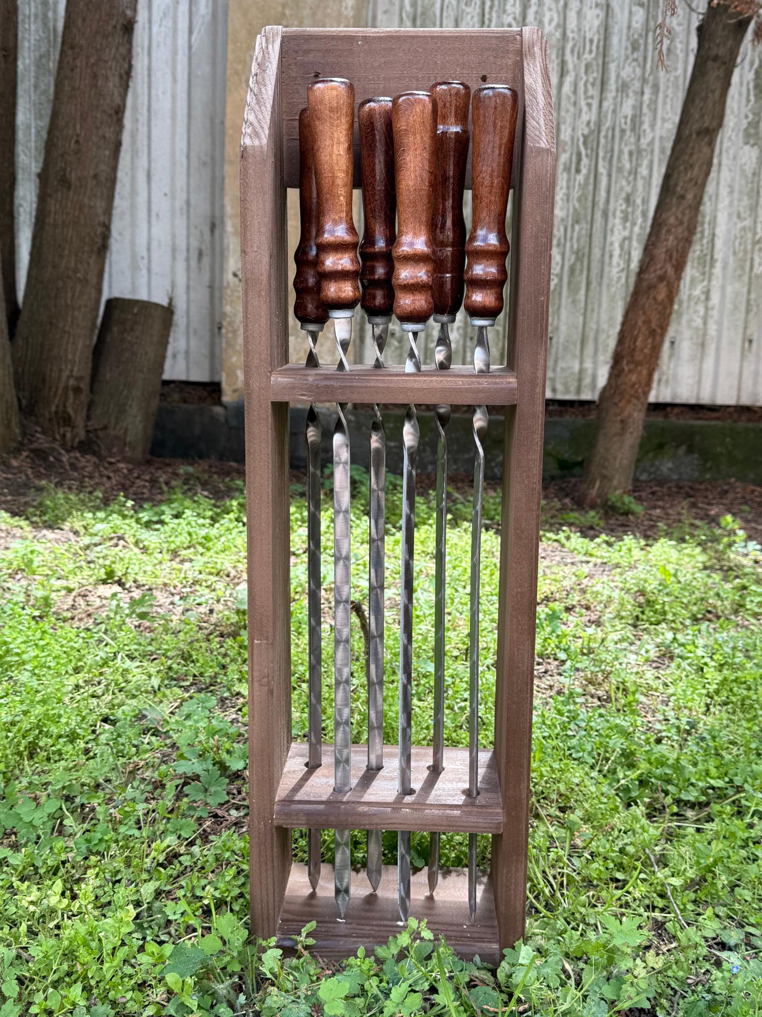 Подарочный набор шампуров для шашлыка с деревянной ручкой в деревянном кейсе 6 шт. 62 см