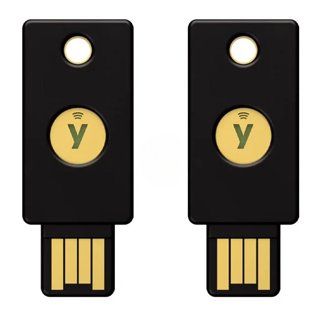 Аппаратные ключи безопасности Yubico YubiKey 5 NFC USB-A 2 шт. (683066-2)