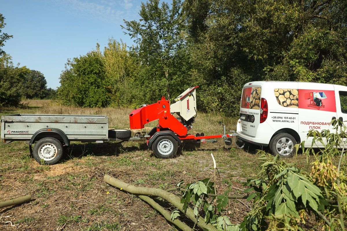Подрібнювач гілок Arpal на дрова з бензиновим двигуном (AM-120БД) - фото 4 Подрібнювач гілок Arpal на дрова з бензиновим двигуном (AM-120БД) - фото 4