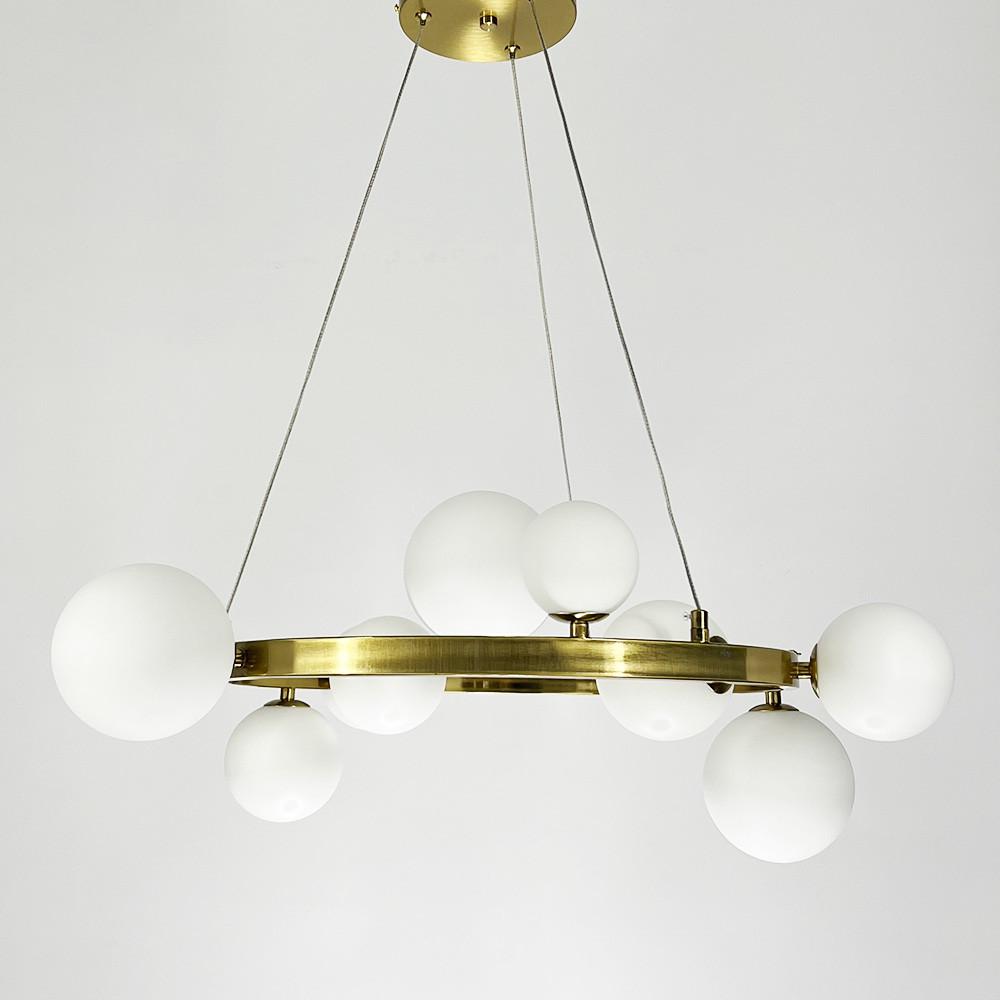 Люстра кольцевая с 10 белыми плафонами Ø 70 см Латунь (AT 32/10R AB+WT) - фото 2 Люстра кольцевая с 10 белыми плафонами Ø 70 см Латунь (AT 32/10R AB+WT) - фото 2