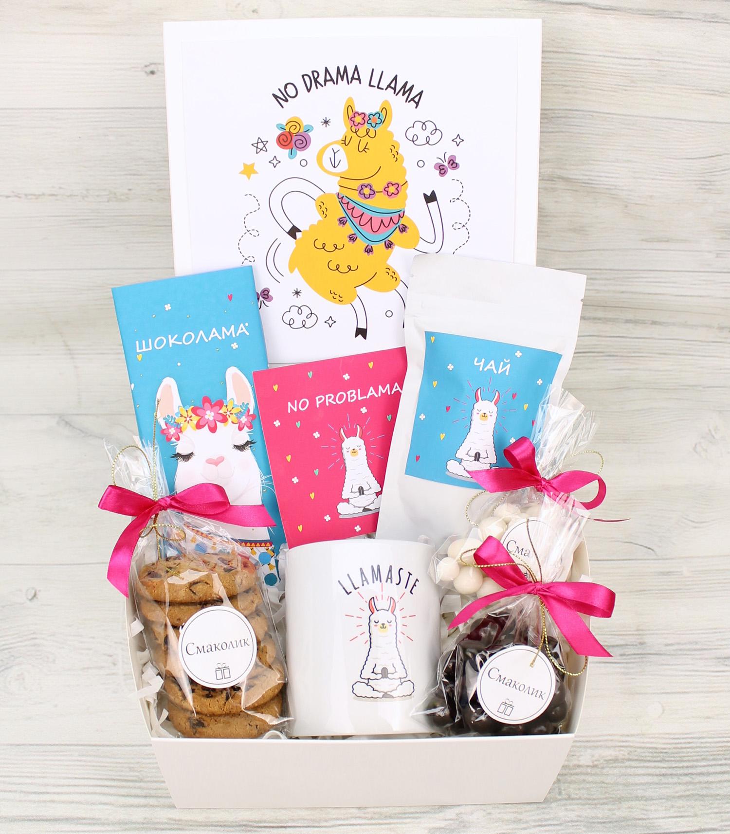 Подарунковий бокс на День народження ЛАМАсте (8-1370) Подарунковий бокс на День народження ЛАМАсте (8-1370)