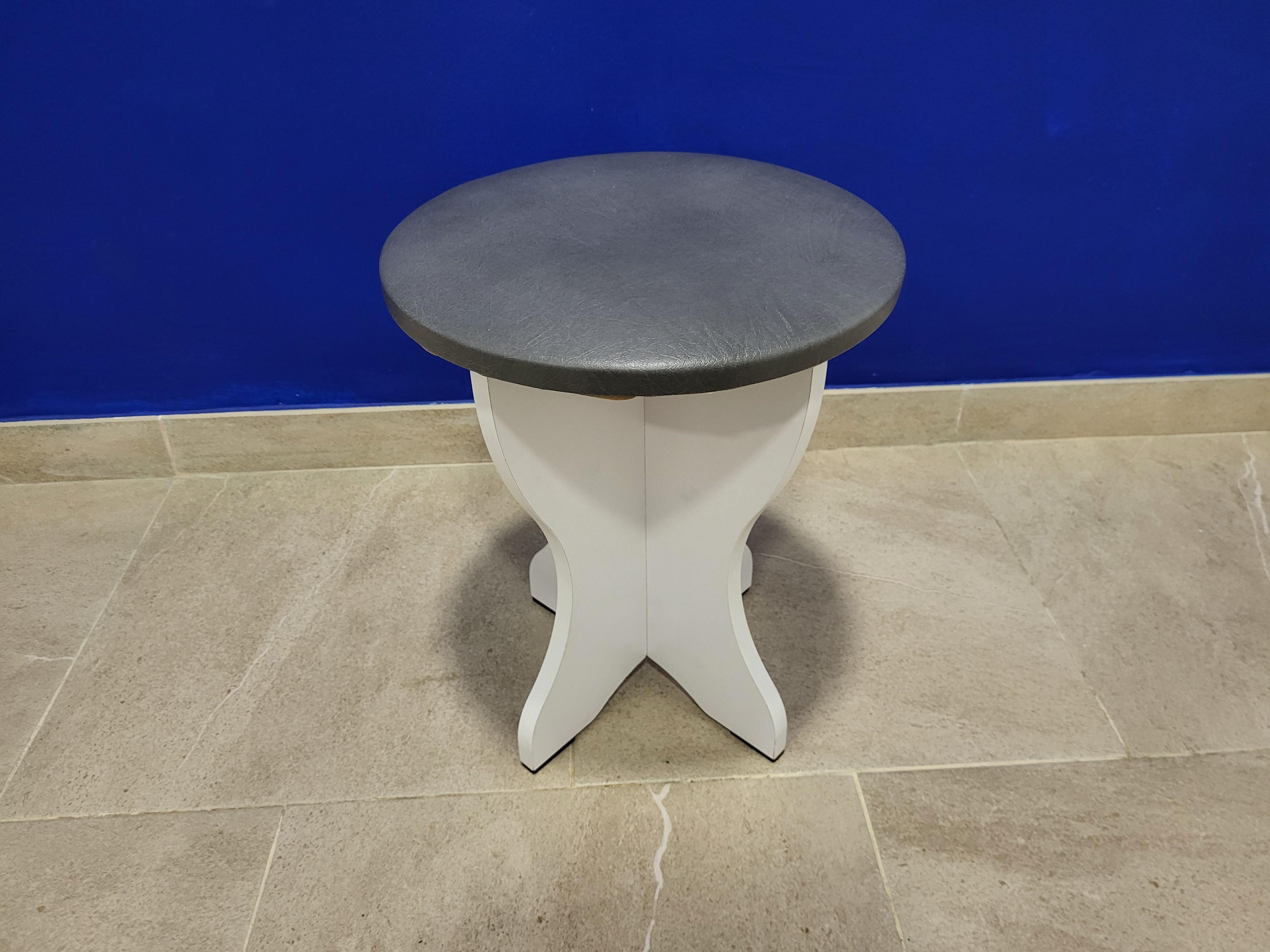 Табурет круглый Боярин ДСП/экокожа 35х35х42 см Белый/Серый (T-B-ES)