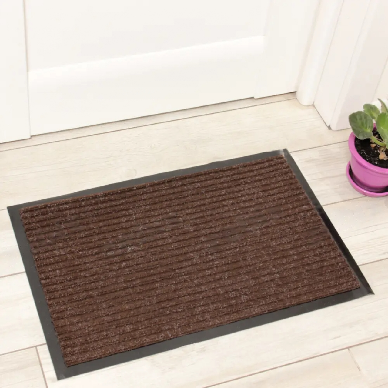 Коврик придверный ворсистый на резиновой основе с кантом 45х75 см Коричневый