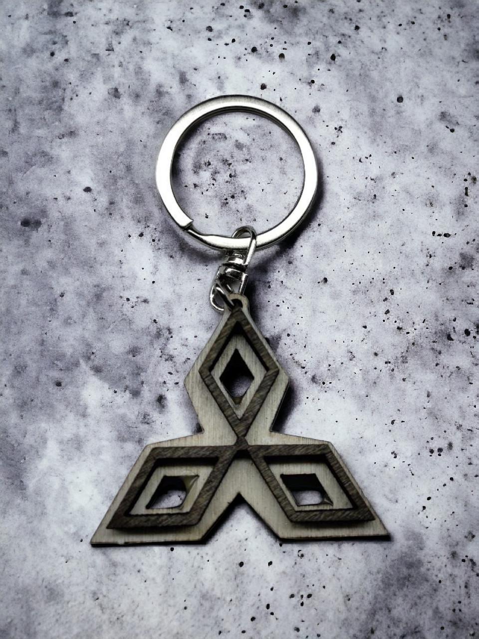 Брелок для автомобиля из дерева Mitsubishi (2226808074)