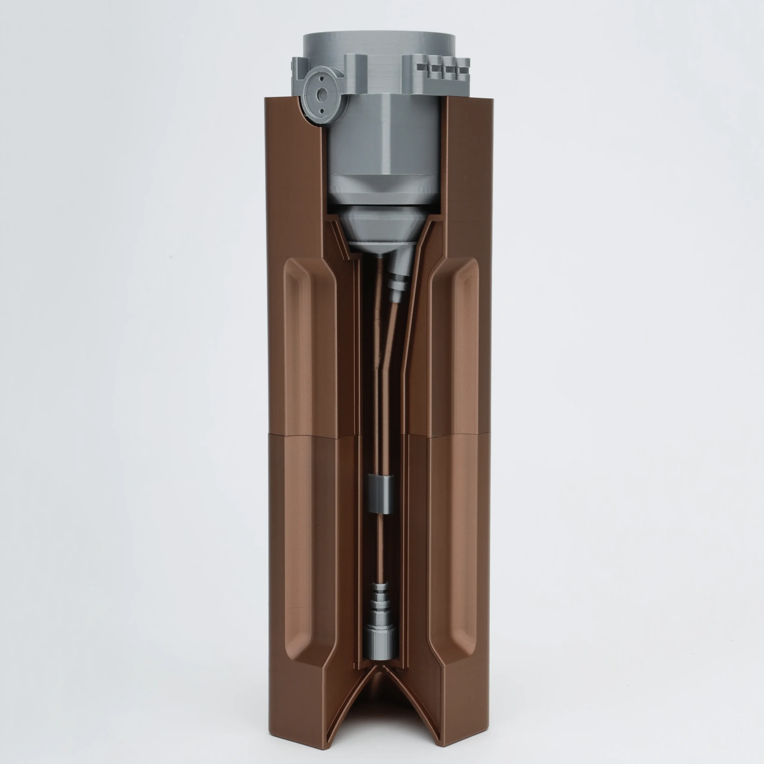 Макет противотанковой мины кумулятивного действия в разрезе (ПТМ-3)