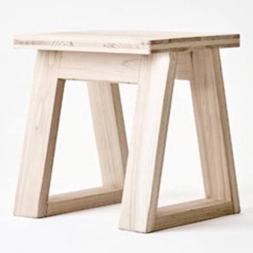 Стульчик из дерева Джари Бланже (ТАБ-012401)